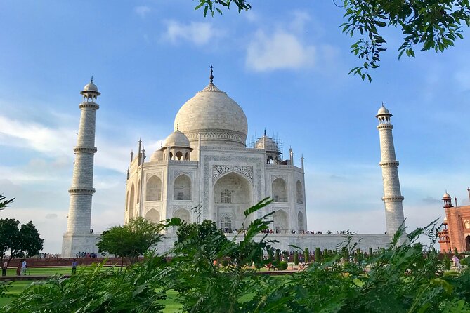 Varanasi – Agra